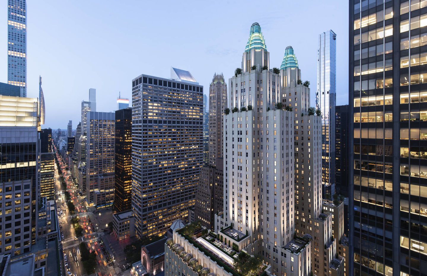 Waldorf Astoria prominently poised on Park Avenue
